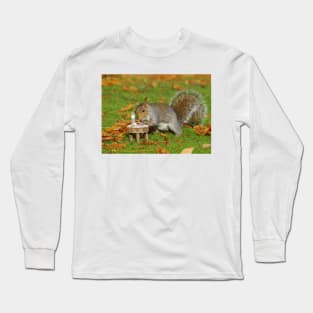 squirrel pick nick Long Sleeve T-Shirt